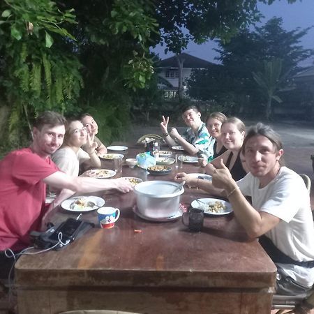 Plus Hostel Ayutthaya Kültér fotó