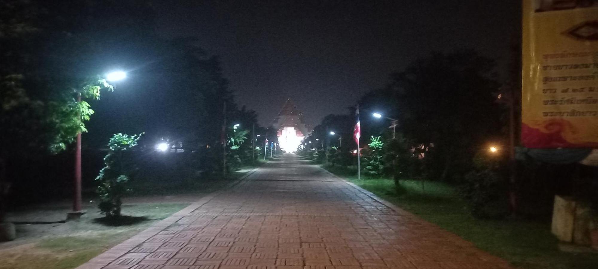 Plus Hostel Ayutthaya Kültér fotó
