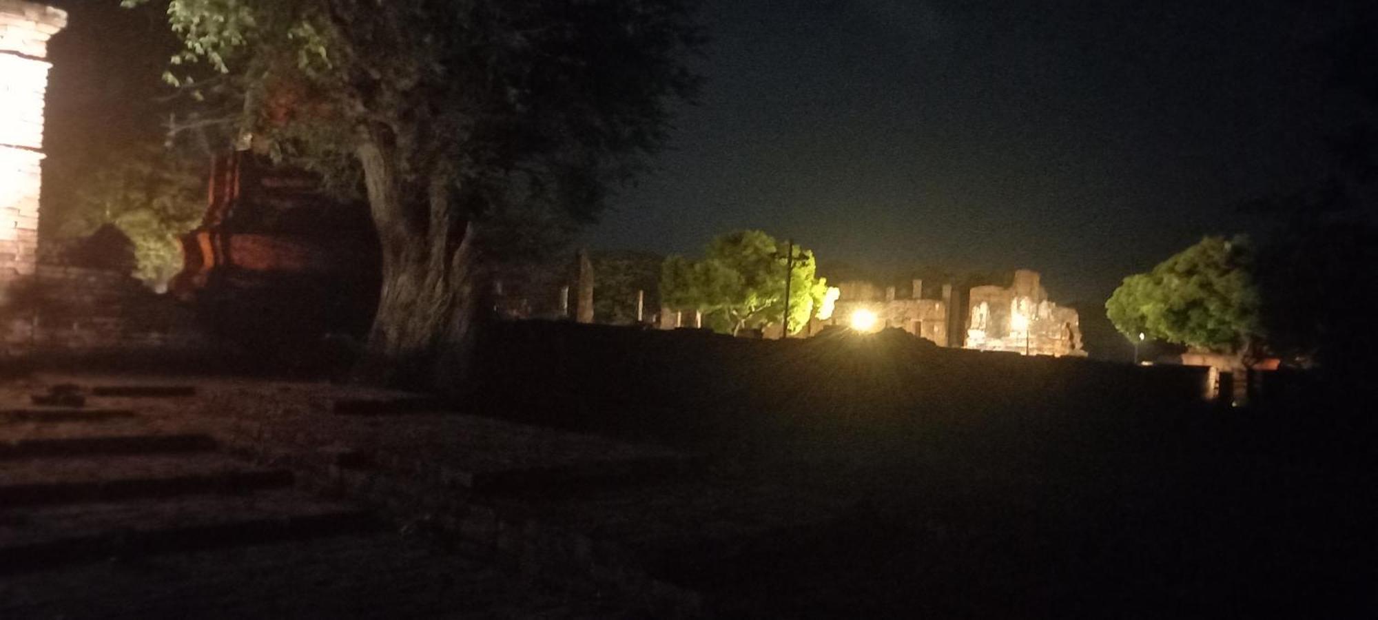 Plus Hostel Ayutthaya Kültér fotó