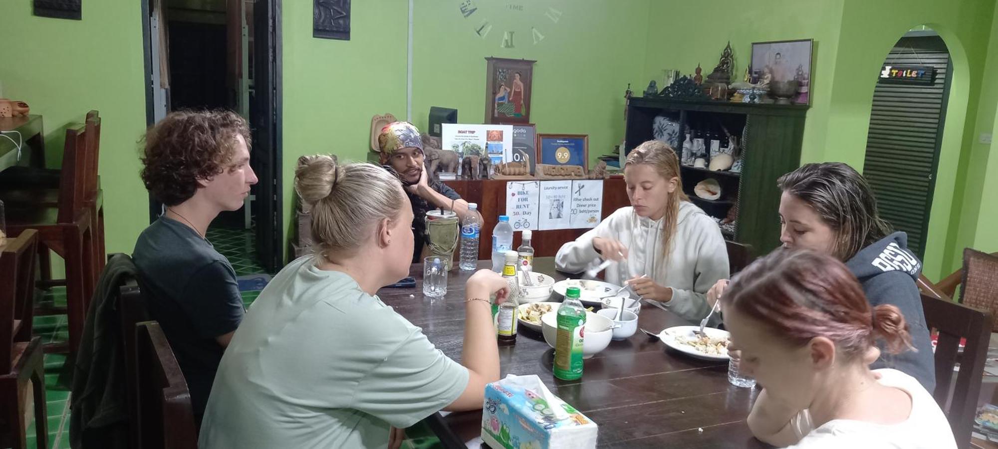 Plus Hostel Ayutthaya Kültér fotó