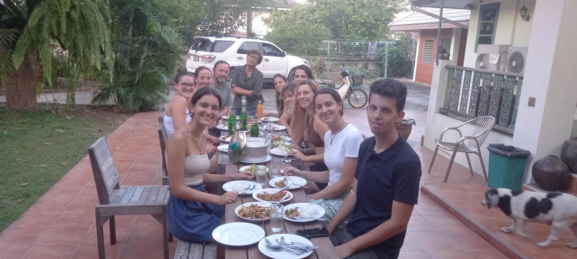 Plus Hostel Ayutthaya Kültér fotó