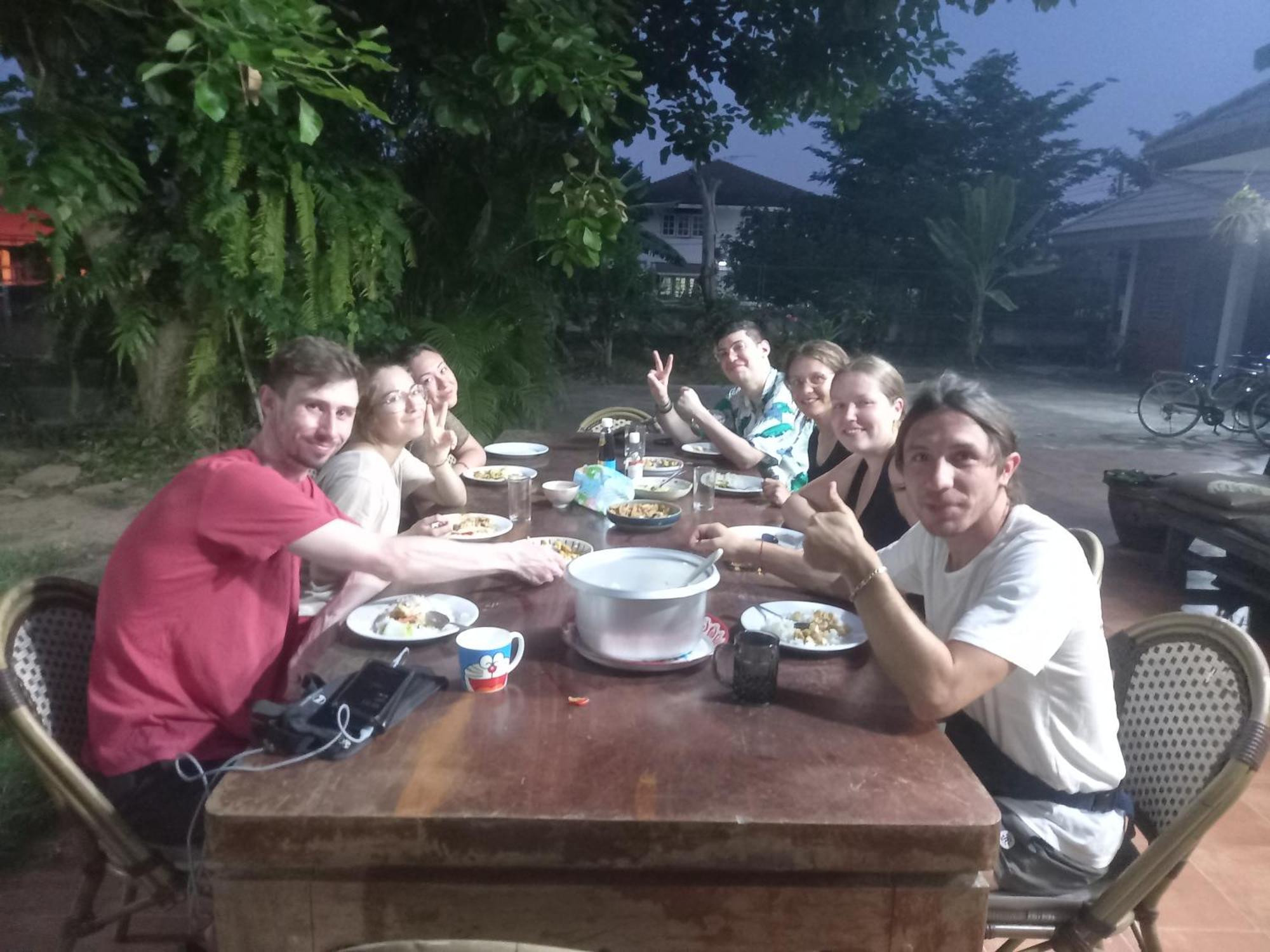 Plus Hostel Ayutthaya Kültér fotó